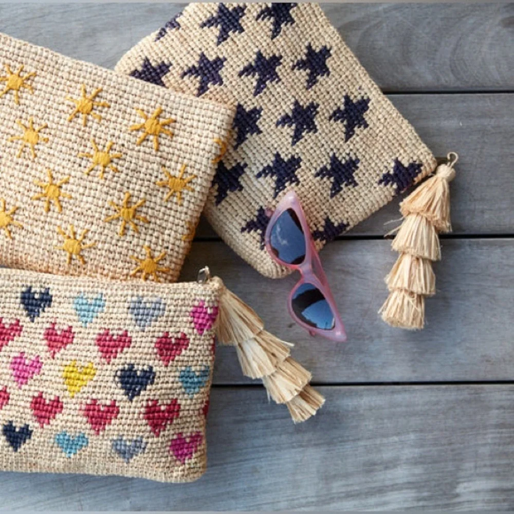 Mar Y Sol NWT Estrella Clutch Crocheted Raffia Bag Navy Star - Picture 4 of 8